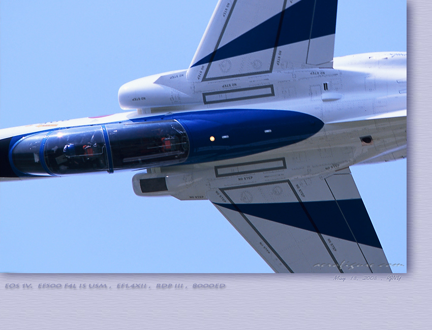 ブルーインパルス　静浜基地航空祭 blue impulse 6番機　バザール
